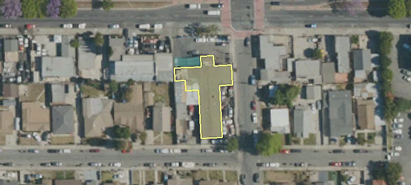 400 Rosecrans Ave