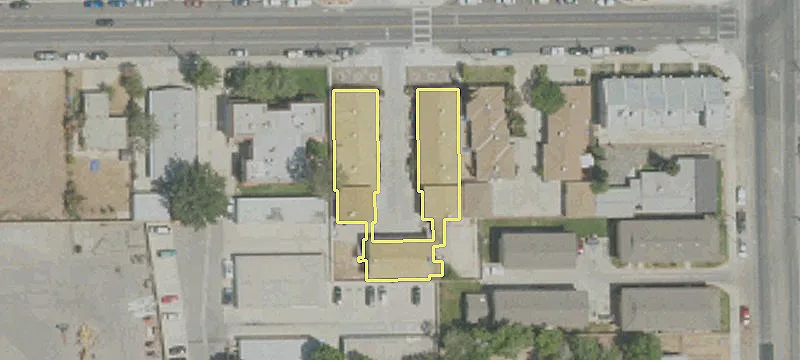936 Ave Q12