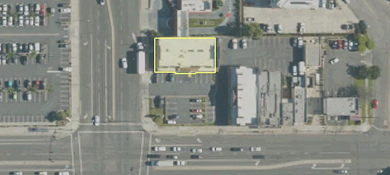 5802 Bellflower Blvd