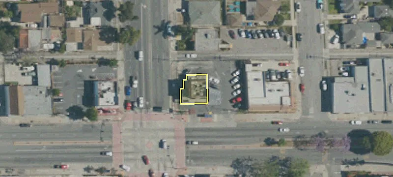 701 Rosecrans Ave
