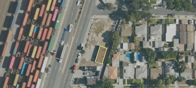 21212 Alameda St