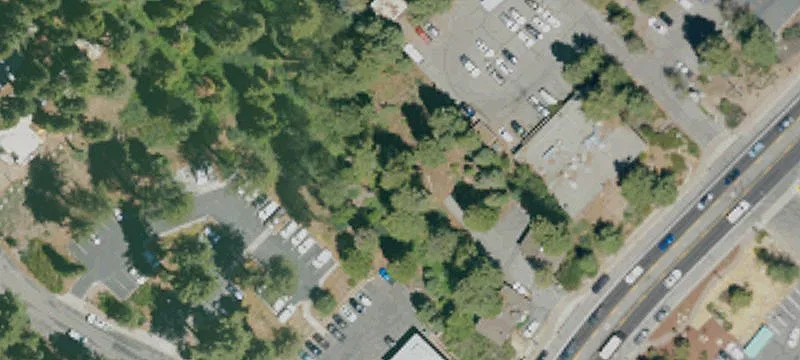 855 Lk Blvd