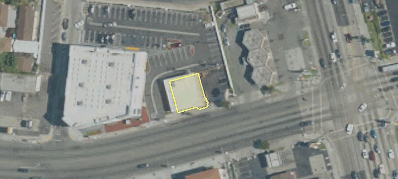 3215 Imperial Hwy