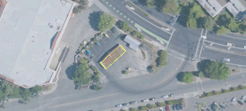 561 Harder Rd