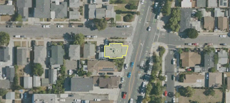 1533 Alamitos Ave