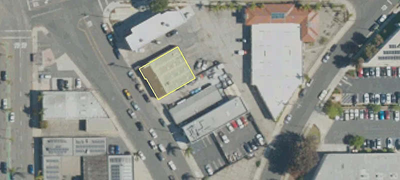 1324 Border Ave