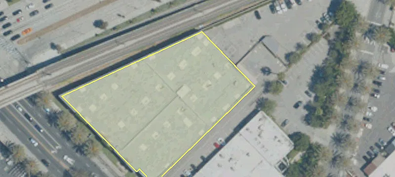 1707 Cloverfield Blvd