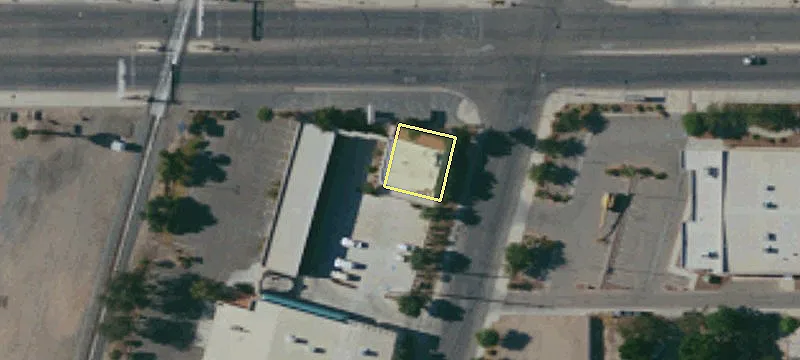 898 Main St