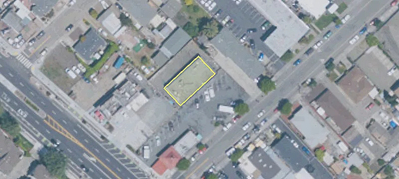 1411 165th Ave