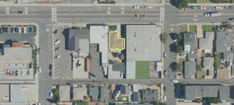 418 Grand Ave