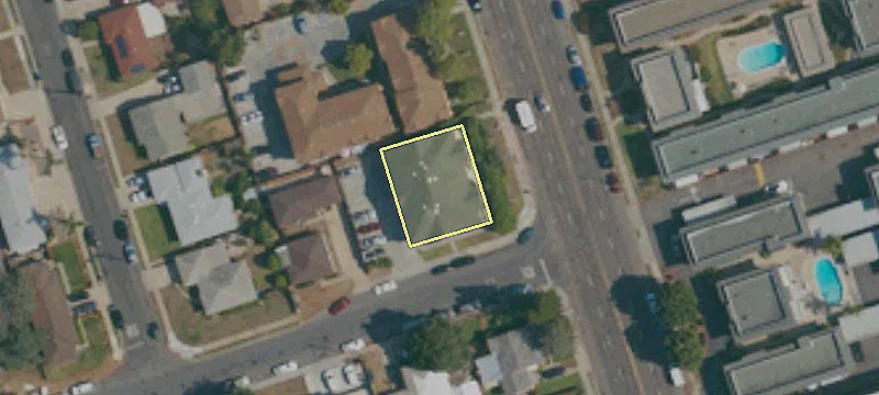 148 4th Ave