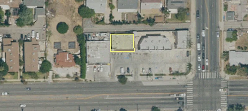 20511 Roscoe Blvd