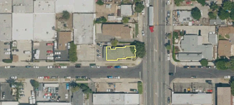 7303 Woodley Ave