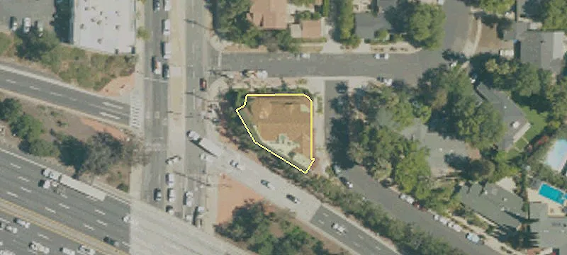 5500 Balboa Blvd