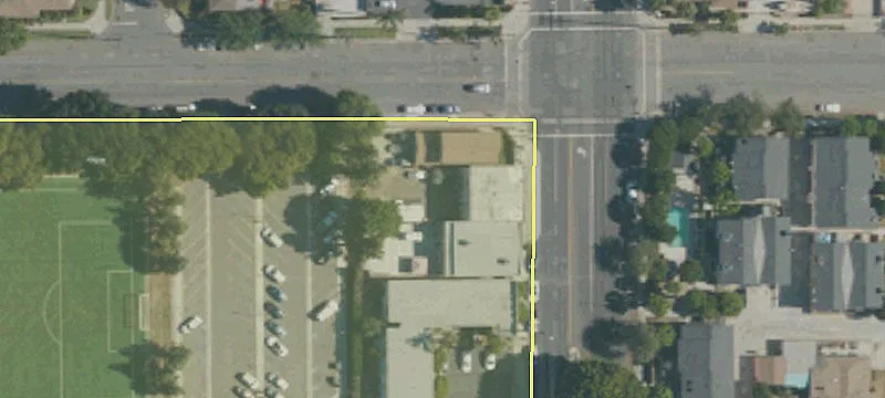 2171 Santa Fe Ave