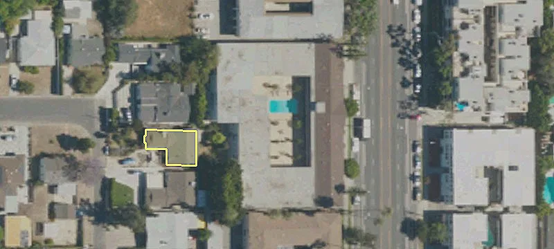 5747 Laurel Cyn Blvd