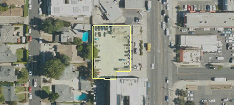5151 Van Nuys Blvd