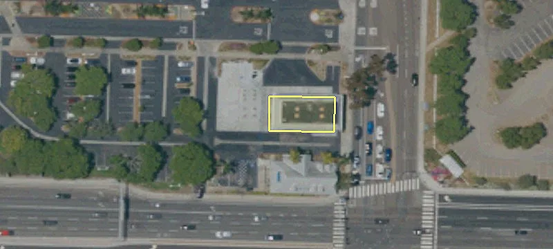 800 Palomar Airport Rd