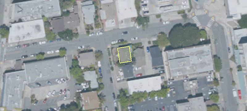 3001 Dana St