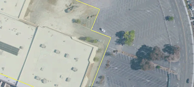 300 Newpark Mall