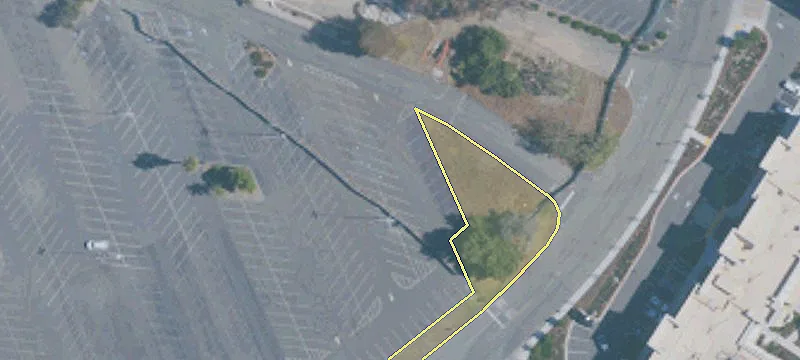 300 Newpark Mall