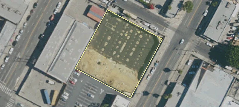 2515 Broadway