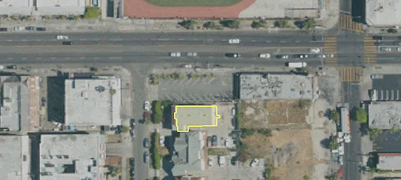 800 Kenmore Ave