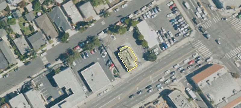 3216 Washington Blvd