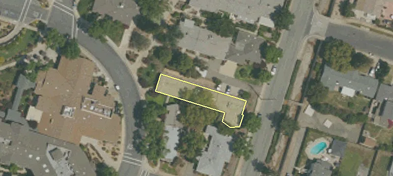 2702 Mtn Vw Dr