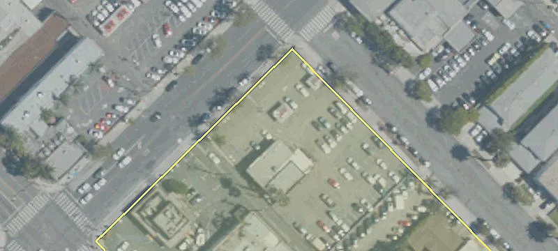888 Santa Monica Blvd