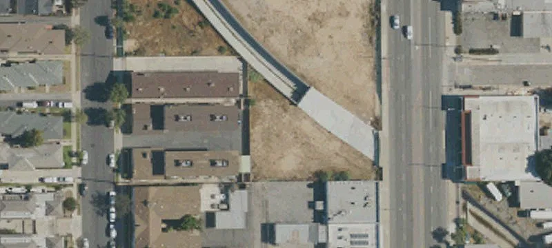 215 San Gabriel Blvd