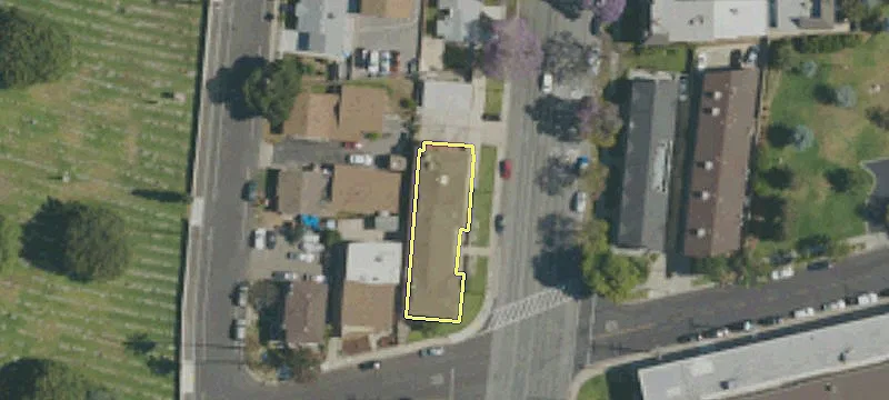 401 Clary Ave