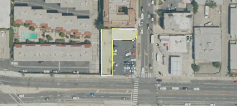 1700 San Fernando Blvd