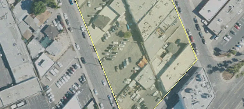 424 Moss St