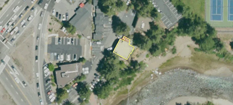 130 Mackinaw Rd