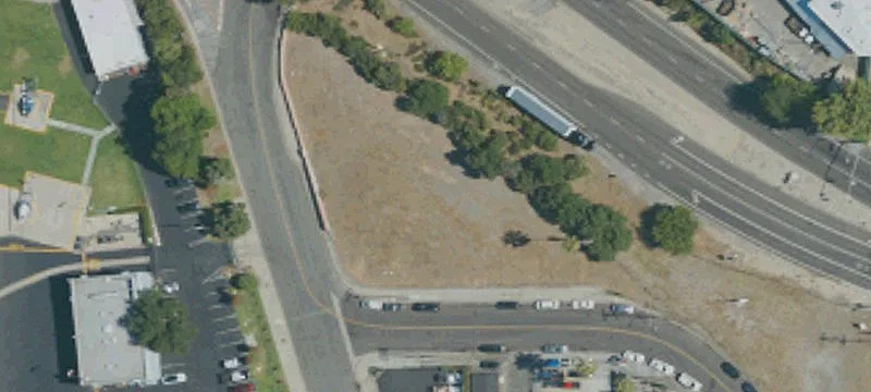 2200 Yucca Ln