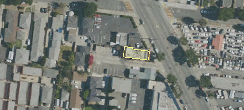 8711 Long Bch Blvd