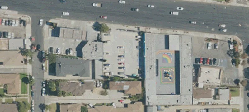 1223 Centinela Ave