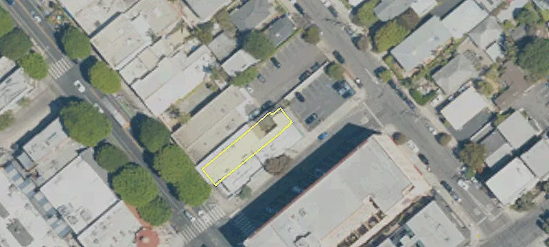 2941 Main St