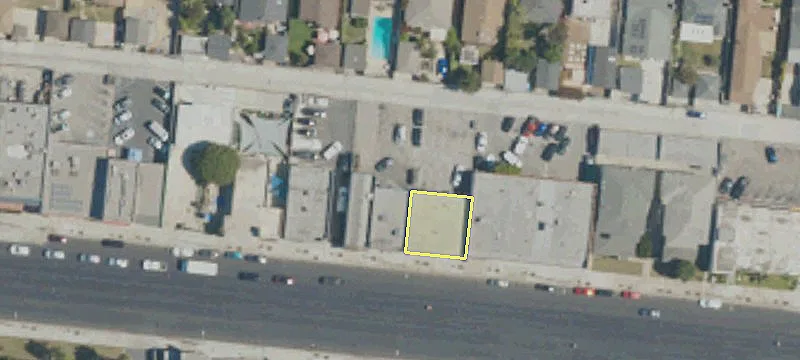 1504 Centinela Ave