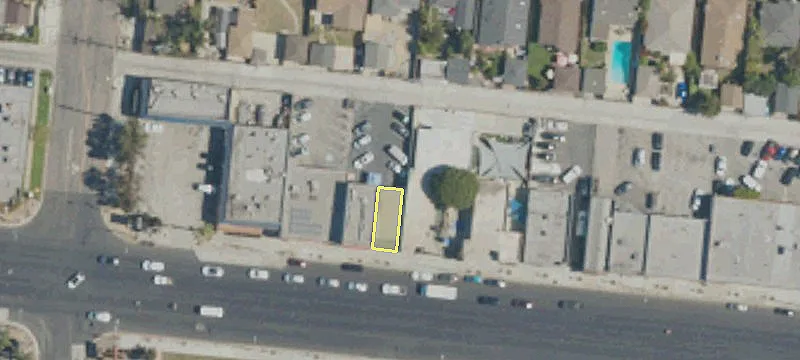 1520 Centinela Ave