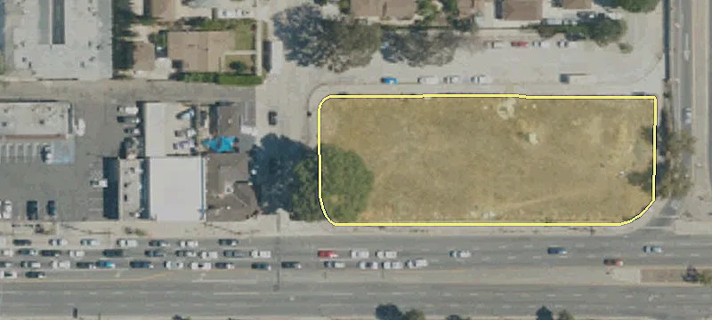 12425 Victory Blvd