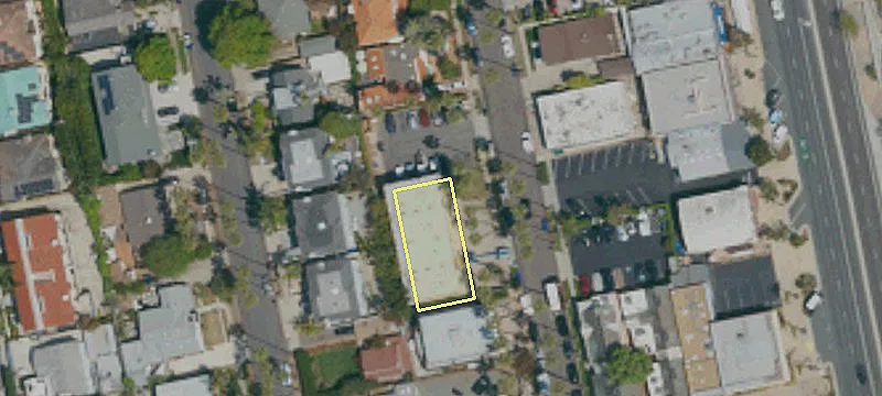 125 Acacia Ave