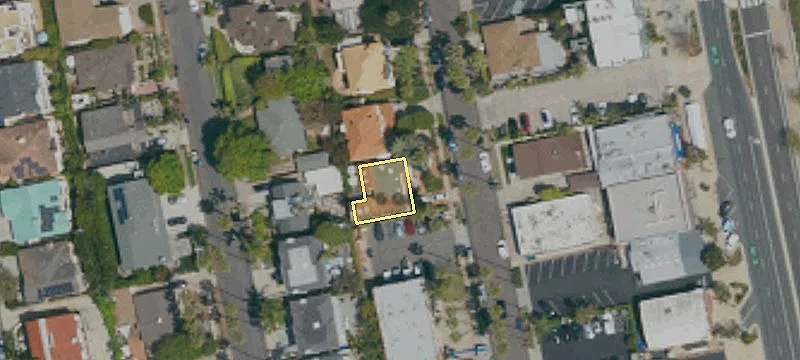 137 Acacia Ave