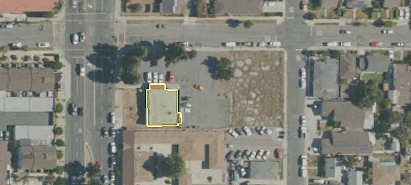 2290 Santa Fe Ave
