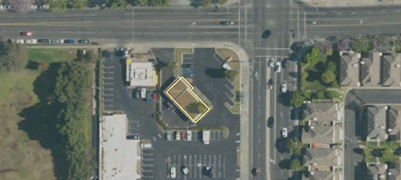 5267 Paramount Blvd