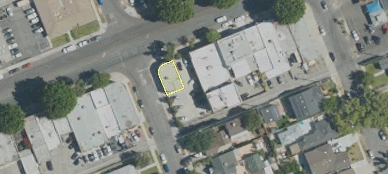 1014 Magnolia Blvd