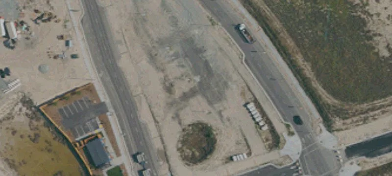 1945 La Media Pkwy