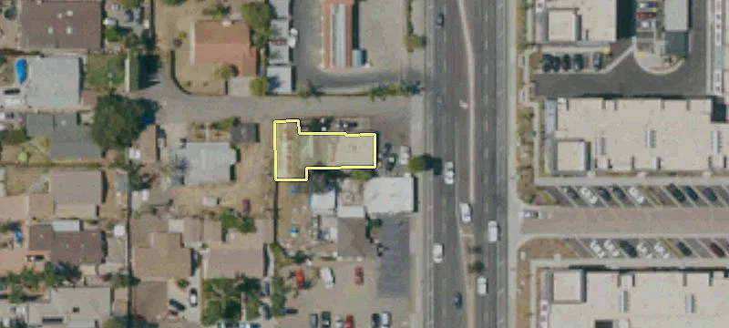 1338 Santa Fe Ave