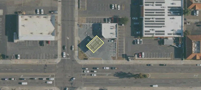 1110 Main St
